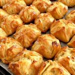 Сирне печиво, яке тане в роті: простий рецепт із доступних інгредієнтів