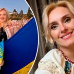 "Україна в серці": Ірина Федишин на атмосферних фото показала, як колядувала з 9-річним сином у самому серці Нью-Йорка