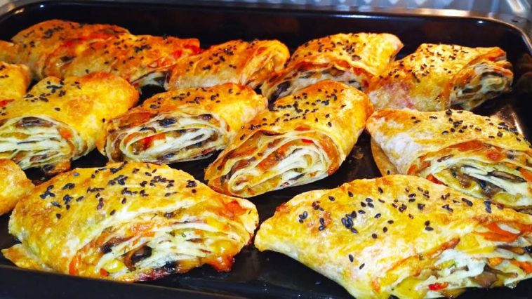 Голодні вдома? Приготуйте цю смакоту за 10 хвилин: без тіста й турбот, ціле деко!