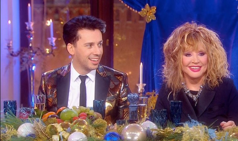 З квіткою на голові та кросівках: 47-річний Галкін станцював у ресторані із 75-річною Пугачовою під запальний хіт Губіна та Меладзе