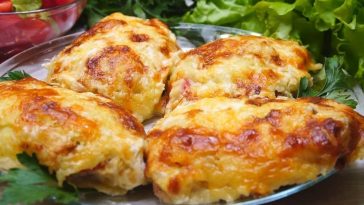 М'ясо в шубі: ситна вечеря, яка підкорює серця всієї родини