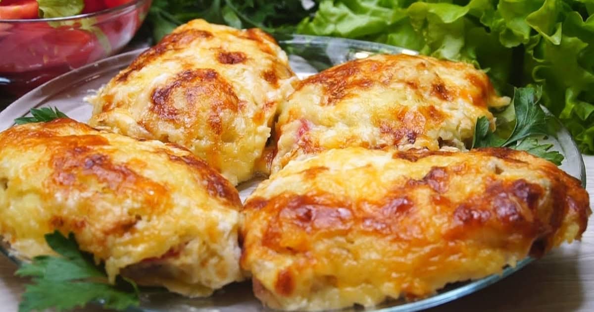 М'ясо в шубі: ситна вечеря, яка підкорює серця всієї родини