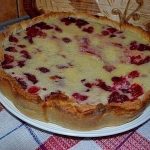 Цвєтаєвський пиріг із ніжною малиновою начинкою: класика з ягідним акцентом