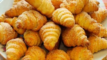 Рогалики "Віденські": Найсмачніше тісто для випічки, що тане в роті