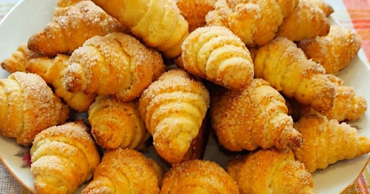 Рогалики "Віденські": Найсмачніше тісто для випічки, що тане в роті