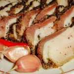 Сало «Полтавське» з часником — ідеальний рецепт, який тане у роті! Засолила 6 кг без зайвих клопотів