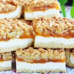 Фірмовий тертий пиріг з сиром і варенням, який зникає за 15 хвилин!