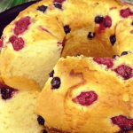 Супершвидкий заливний пиріг "12 ложок": всього 5 хвилин на тісто