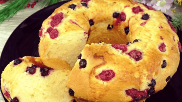 Супершвидкий заливний пиріг "12 ложок": всього 5 хвилин на тісто