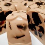 Кавовий желейний десерт – ніжний торт без випічки, який підкорить вас із першого шматочка!