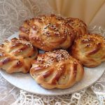 Трояндочки з м’ясом – смачні та ніжні рулетики, що підкорять з першого шматочка