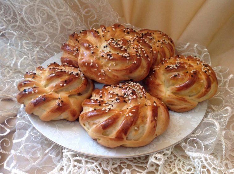 Трояндочки з м’ясом – смачні та ніжні рулетики, що підкорять з першого шматочка