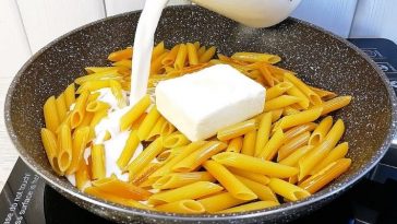 Макарони в ніжному соусі на сковороді – швидко, просто, смачно!