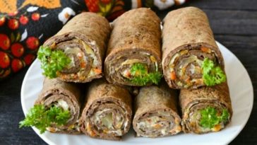 Ніжні рулетики з печінкових млинців – ідеальна закуска для будь-якого столу