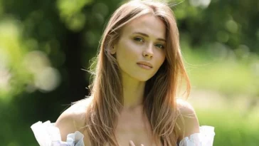 «Сяє від щастя»: Анна Кошмал показалася на останніх місяцях вагітності