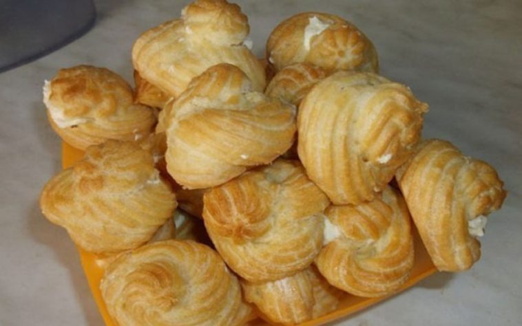 Заварні тістечка, що завжди вдаються: ідеальний рецепт для ніжного десерту