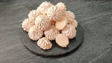 Домашній заварний зефір із варення – простий і швидкий рецепт!