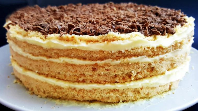 Без випічки та всього за 15 хвилин! Соковитий і бюджетний торт "Джулія" на кожен день