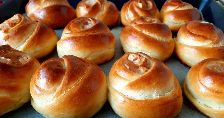 Ідеальне універсальне тісто – пиріжки, як пух, без зайвих турбот!