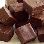 Домашній шоколад за 10 хвилин – простий рецепт ніжних ласощів