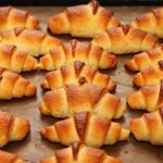 Найм’якші рогалики на кефірі: ніжний рецепт, що тане в роті