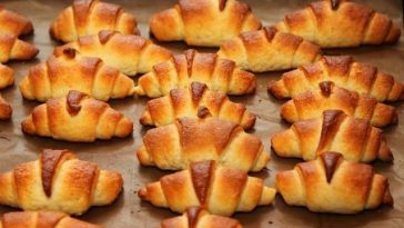 Найм’якші рогалики на кефірі: ніжний рецепт, що тане в роті