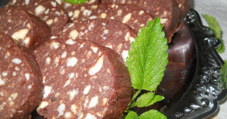 Шоколадна ковбаска – смак дитинства, який неможливо забути