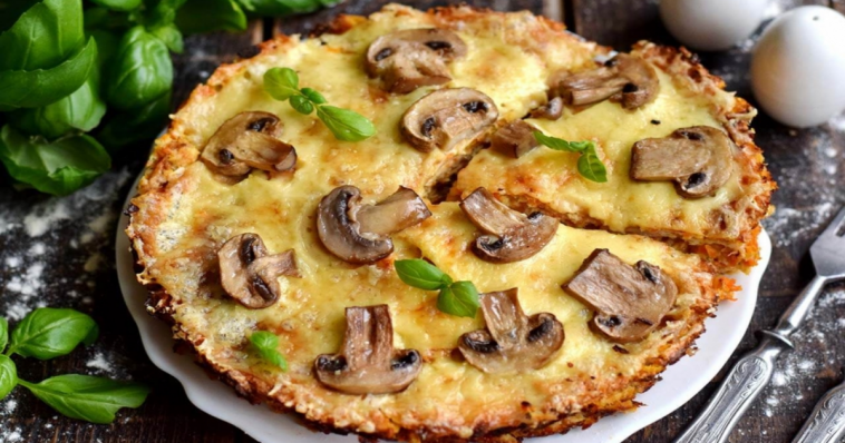 Ситний торт із вафельних коржів з куркою та грибами – оригінальна закуска для будь-якого столу