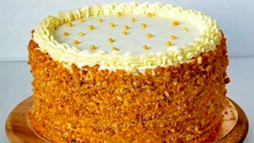 Медовик «Вінні Пух» – ніжний торт із карамельним ароматом