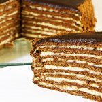 Найсмачніший торт із «Порадниці»: ніжніший за «Наполеон» і ароматніший за «Медовик»! 🍰