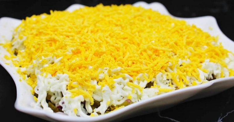 Салат «Золото» – улюблений рецепт моєї свекрухи, який вартий уваги!