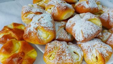 Домашні сирні конвертики – ніжні, хрумкі та в рази смачніші за магазинні!