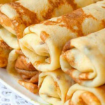 Пухкі та ніжні пісні млинці – смачний рецепт без яєць та молока