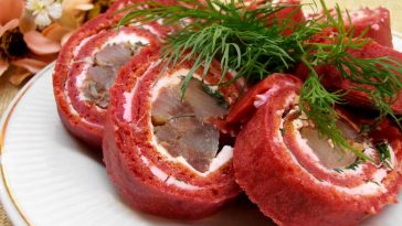 Буряковий рулет з оселедцем – яскрава та смачна закуска для святкового столу