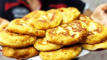 Пухкі деруни-закуски з 3 картоплин і 3 склянок борошна: зʼїдають по 10 штук