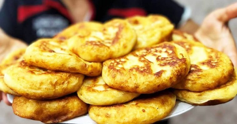 Пухкі деруни-закуски з 3 картоплин і 3 склянок борошна: зʼїдають по 10 штук