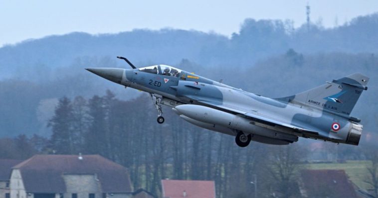 F-16 та Mirage-2000 допомогли ЗСУ збити 34 російські ракети та 100 безпілотників у масованій атаці (ВІДЕО)