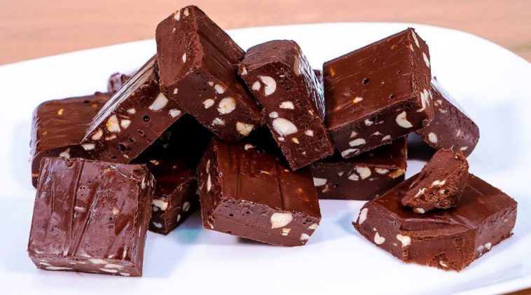 🍫 Шоколадний десерт за 5 хвилин: всього 3 інгредієнти — і вже до чаю!