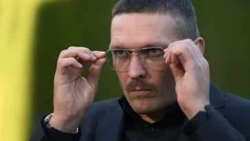 Олександр Усик здобув ступінь доктора філософії – нова вершина у його кар'єрі!