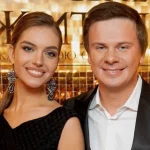 Дмитро Комаров розлучається з дружиною після шести років шлюбу: блогер показав судові документи