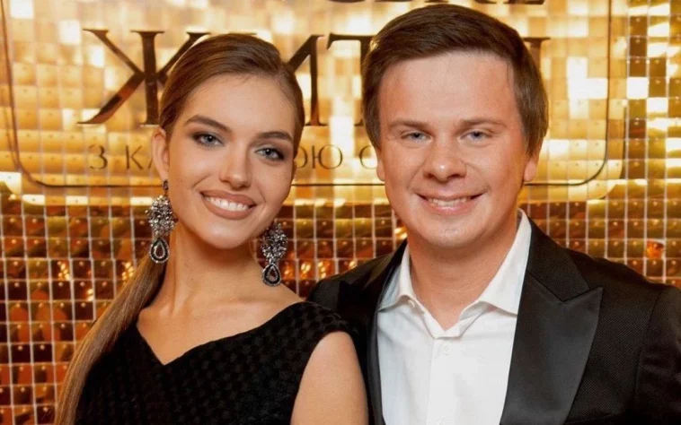 Дмитро Комаров розлучається з дружиною після шести років шлюбу: блогер показав судові документи