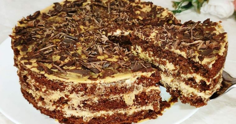Шоколадний торт на кефірі – простий рецепт, який підкорює з першого шматочка!