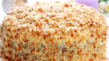 Медовик із лимонним кремом – ніжний, як пух! Без розкочування коржів, готується легко і просто