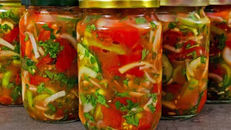 Салат «Літній запас» – яскрава заготівля на зиму