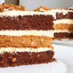 Домашній торт «Столичний» — ніжніший за Київський і готується в рази простіше!