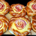 Золоті булочки: неймовірно ніжне австрійське тісто, від якого неможливо відірватися!