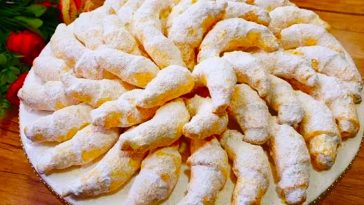 Печиво "Наполеон" – ніжне та хрустке! Бюджетний рецепт, який підкорить усіх