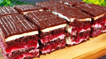 "Пляцок із минулого" – легендарний весільний десерт за рецептом зі старої газети! Смак, який пам’ятають всі!