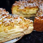 Забудьте про шарлотку! Цей яблучний пиріг підкорив мою сім’ю – всі просять добавки!