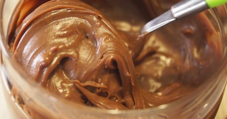 Домашня шоколадна паста «Хвилина» без варіння — всього 4 інгредієнти та море смаку!